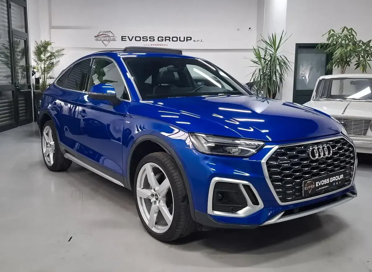 Usata Audi Q5 Sportback S-Line 203 CV (149 kW) 2023 Blu SUV