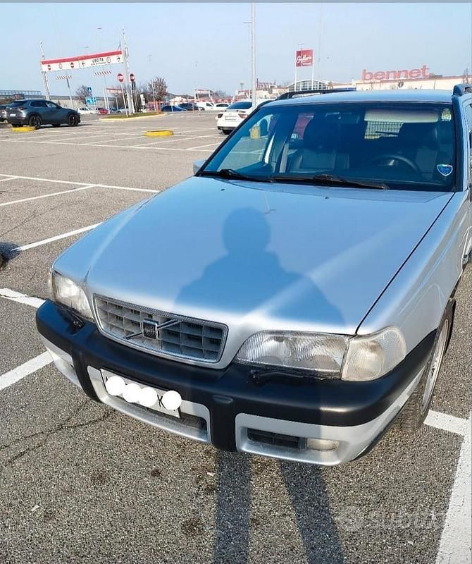 Usata Volvo V70 226 CV (166 kW) 1998 Grigio Station wagon