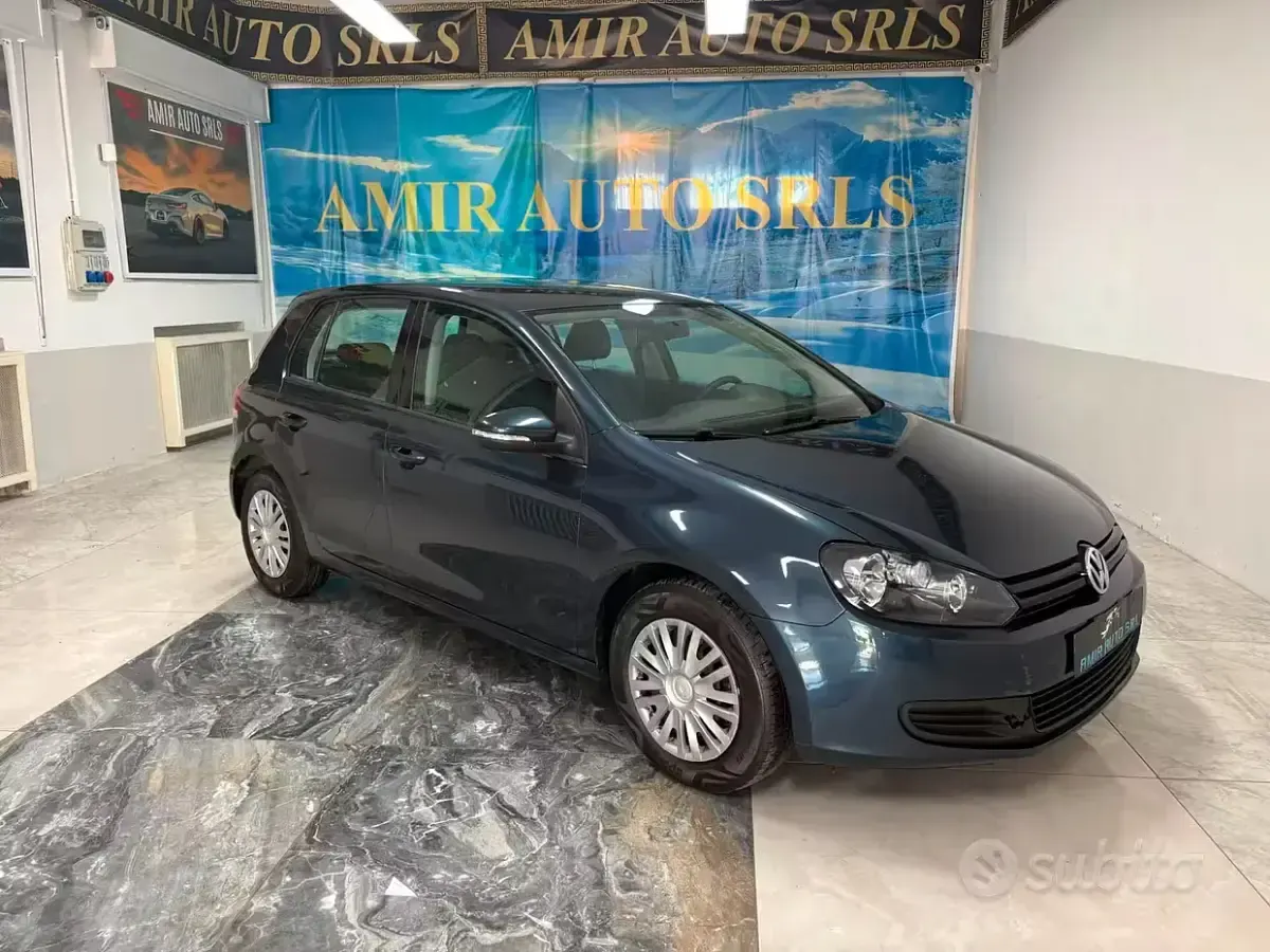 Usata VW Golf VI Comfortline 105 CV (77 kW) 2011 Blu Utilitaria