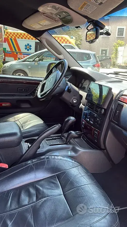 Usata Jeep Grand Cherokee 163 CV (119 kW) 2002 Grigio SUV