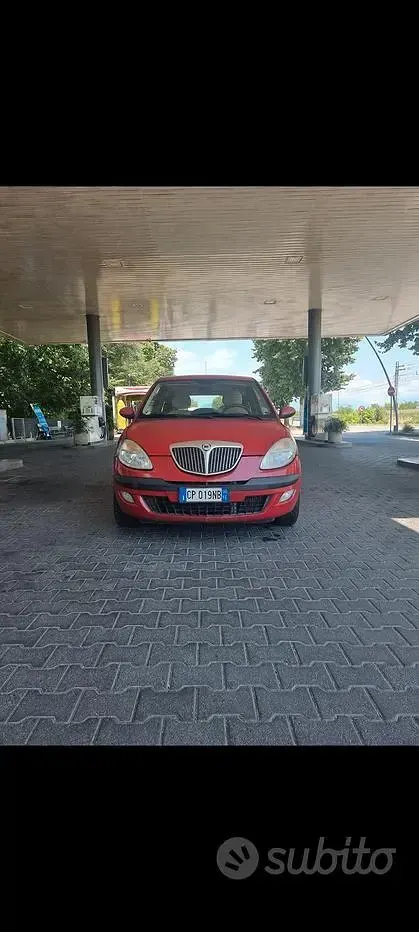 Usata Lancia Ypsilon 69 CV (50 kW) 2004 Utilitaria