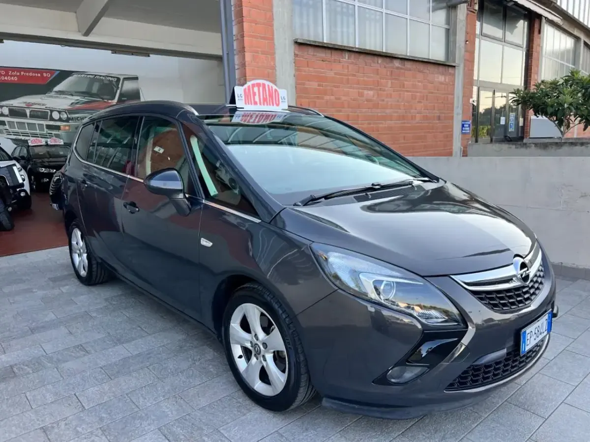 Usata Opel Zafira Tourer Cosmo 150 CV (110 kW) 2012 Grigio Monovolume