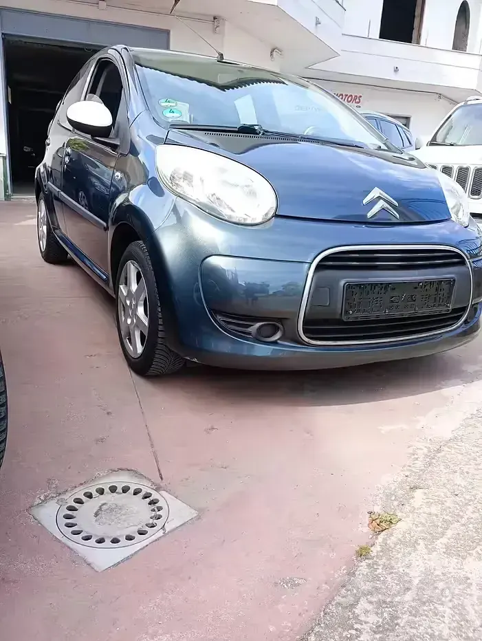 Gebraucht Citroën C1 68 PS (50 kW) 2010 Schwarz Kleinwagen