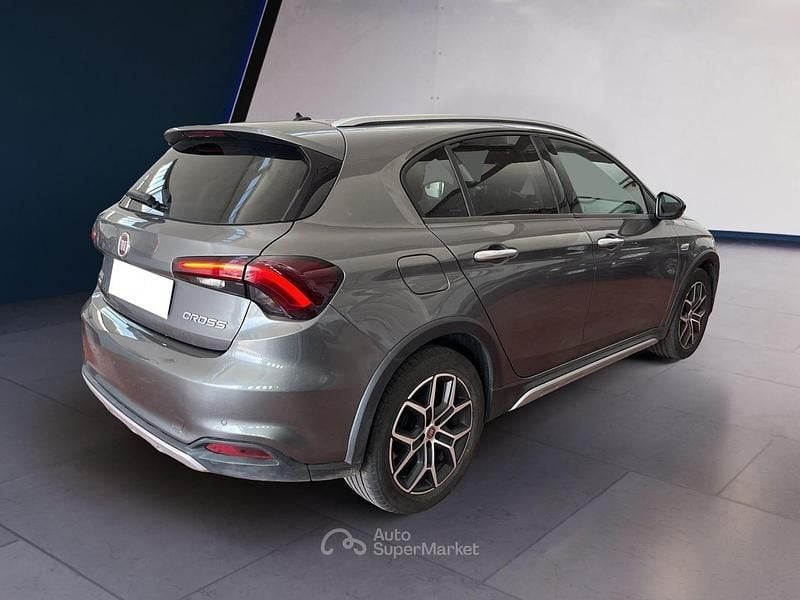 Usata Fiat Tipo Cross 101 CV (74 kW) 2021 Other Berlina