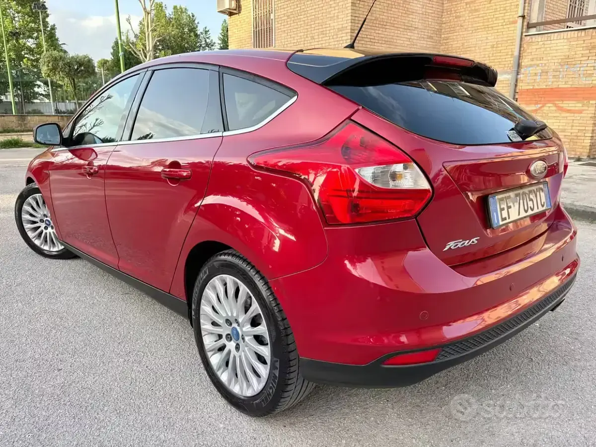 Usata Ford Focus 150 CV (110 kW) 2011 Rosso Berlina