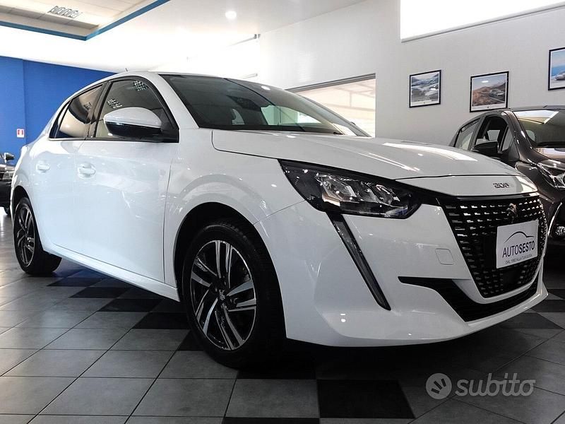 Usata Peugeot 208 Allure 101 CV (74 kW) 2021 Bianco Utilitaria
