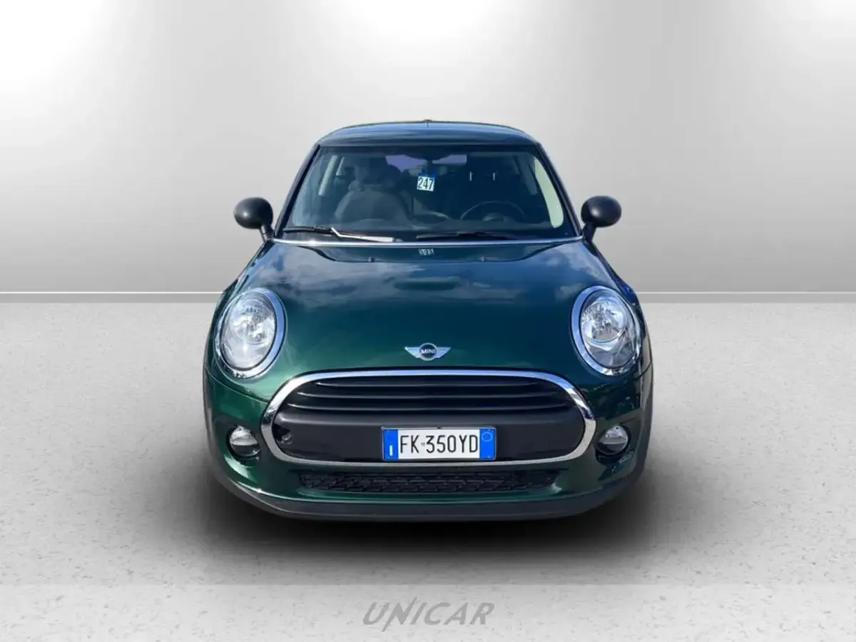 Usata Mini ONE 102 CV (75 kW) 2017 Verde Utilitaria