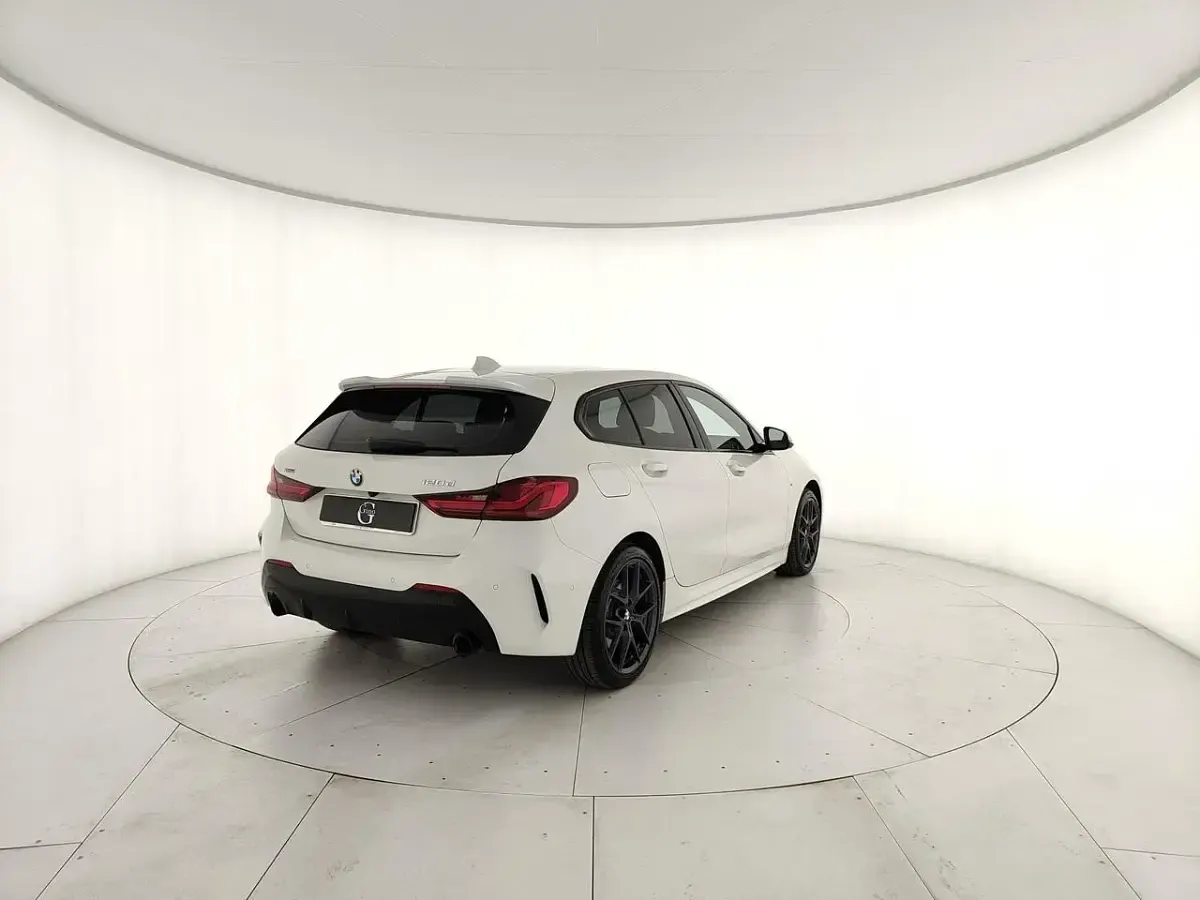 Usata BMW 120 M Sport 190 CV (139 kW) 2023 Bianco Berlina