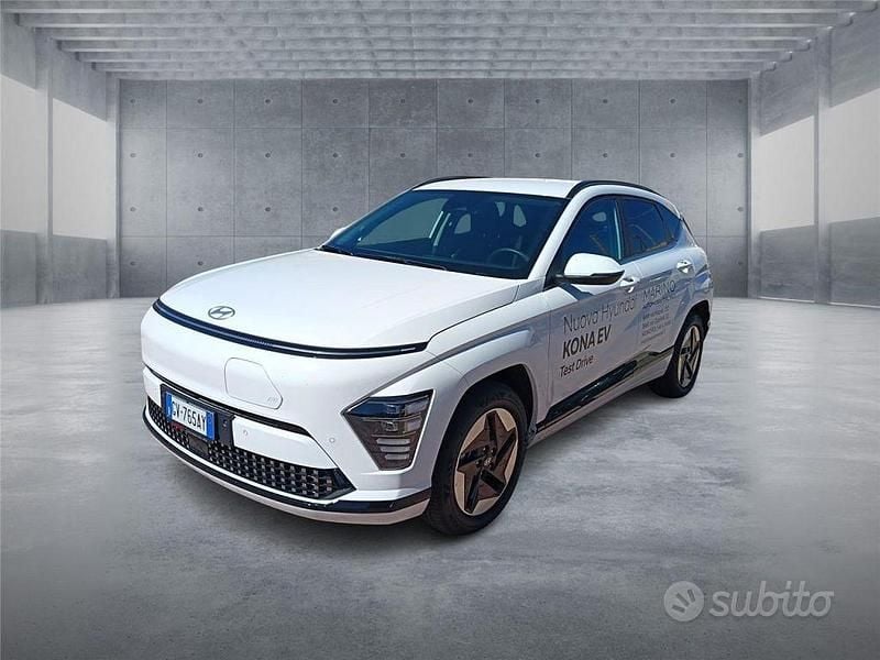 Usata Hyundai Kona 114 kW (156 CV) 2024 Bianco SUV