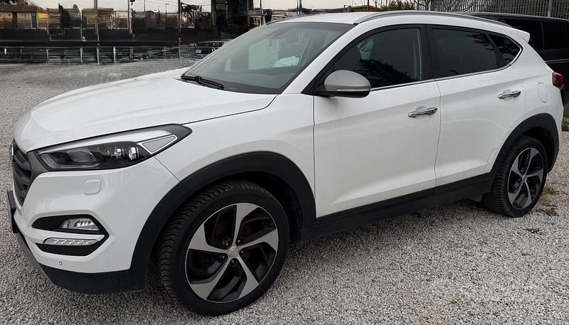 Usata Hyundai Tucson Edition 116 CV (85 kW) 2017 Bianco SUV