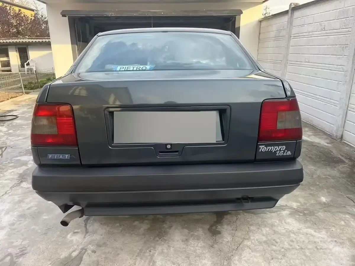 Usata Fiat Tempra 90 CV (66 kW) 1994 Grigio Berlina
