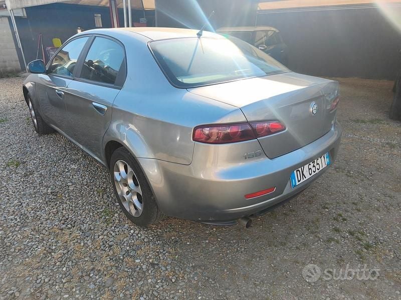 Usata Alfa Romeo 159 140 CV (102 kW) 2007 Grigio Berlina