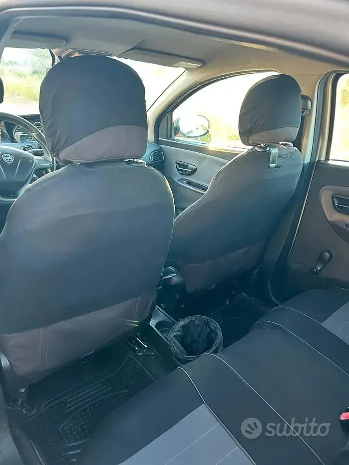 Usata Lancia Ypsilon Silver 95 CV (69 kW) 2011 Utilitaria