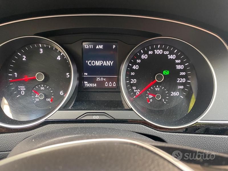 Blu Usata 2016 VW Passat Station wagon | 12.000 € (Buon prezzo) - Immagine 1/4