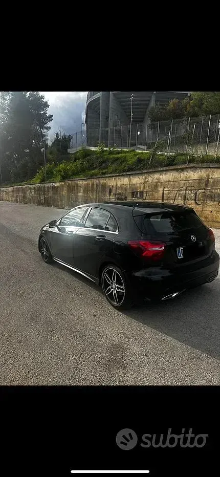 Usata Mercedes A200 Premium 136 CV (100 kW) 2016 Nero Utilitaria