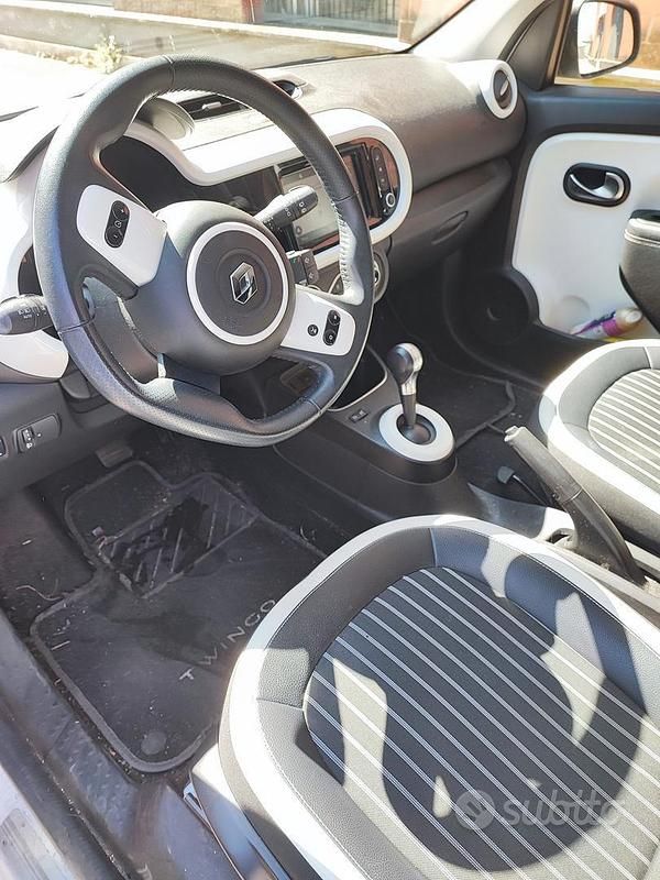 Usata Renault Twingo Intens 60 kW (82 CV) 2021 Bianco Utilitaria