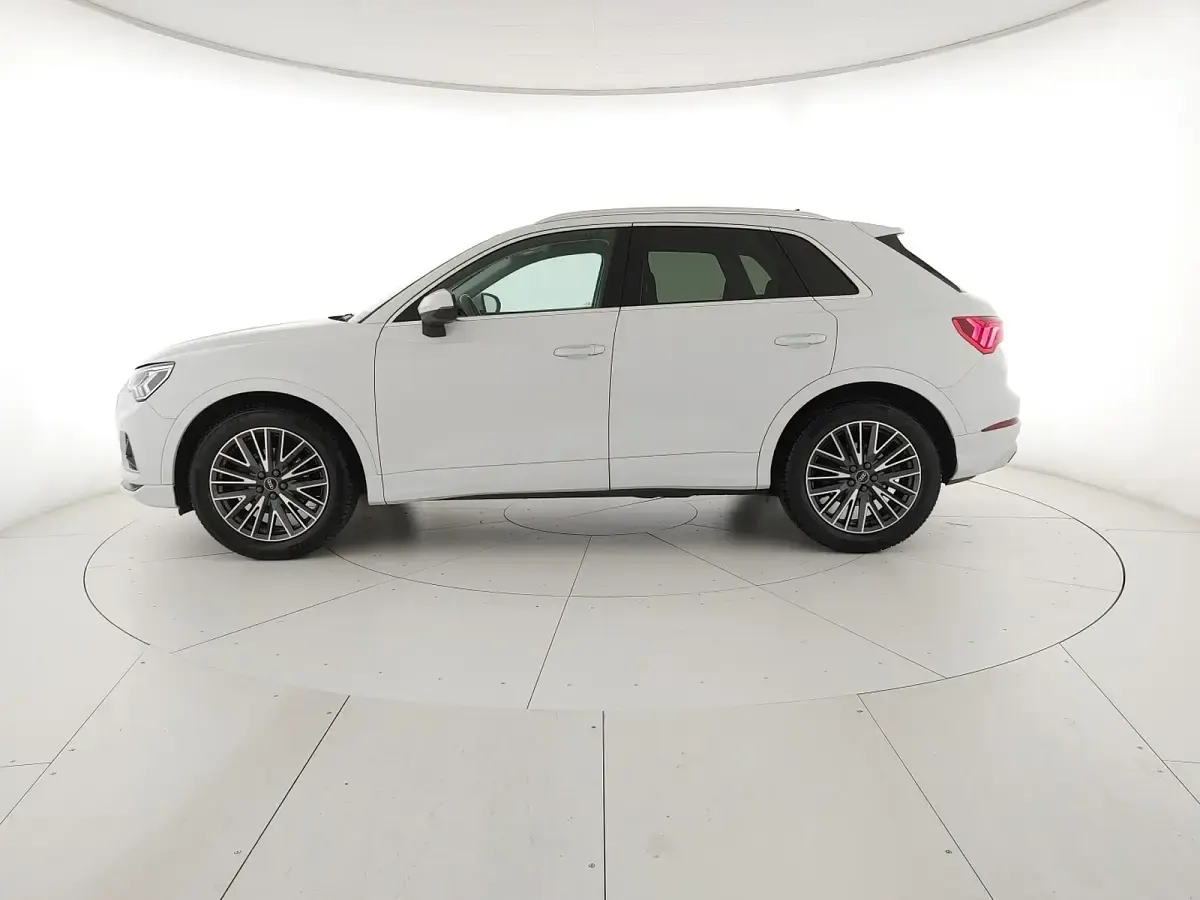 Usata Audi Q3 Sportback Business Plus 150 CV (110 kW) 2022 Bianco ghiacciaio metallizzato SUV