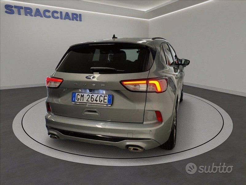 Usata Ford Kuga ST-Line 150 CV (110 kW) 2023 Grigio metallizzato SUV