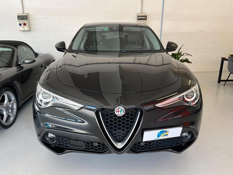 Usata Alfa Romeo Stelvio Executive 210 CV (154 kW) 2020 Nero SUV