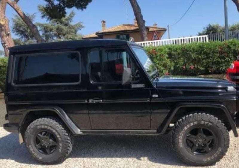 Usata Mercedes G300 88 CV (64 kW) 1984 Nero SUV
