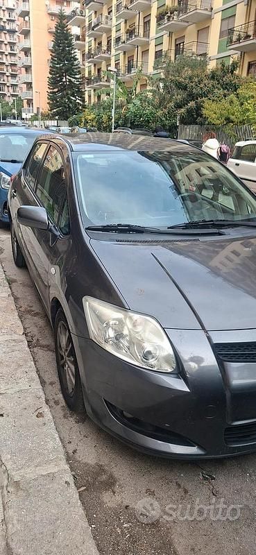 Usata Toyota Auris 2009 Grigio Utilitaria