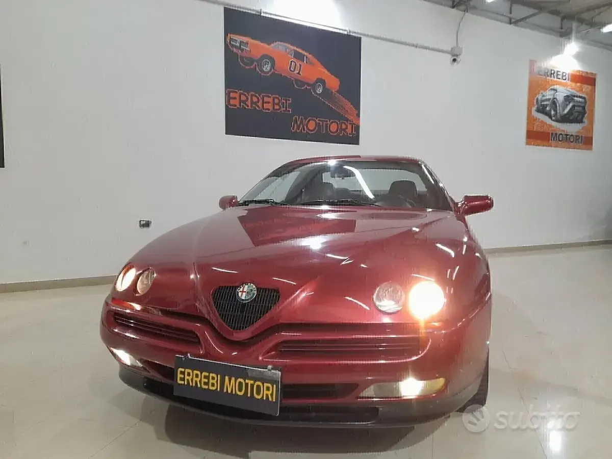 Usata Alfa Romeo GTV 150 CV (110 kW) 1997 Rosso Coupé