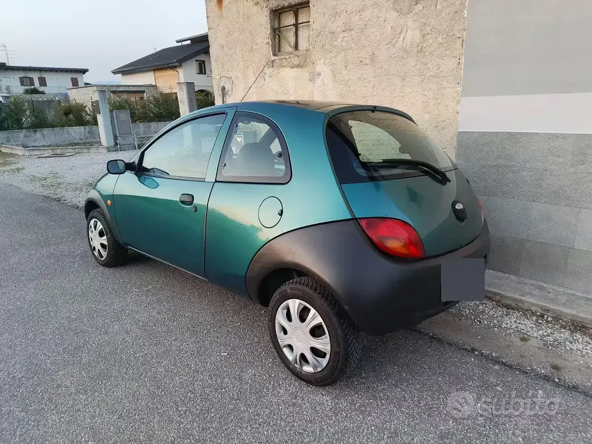 Usata Ford Ka 60 CV (44 kW) 2000 Verde Utilitaria