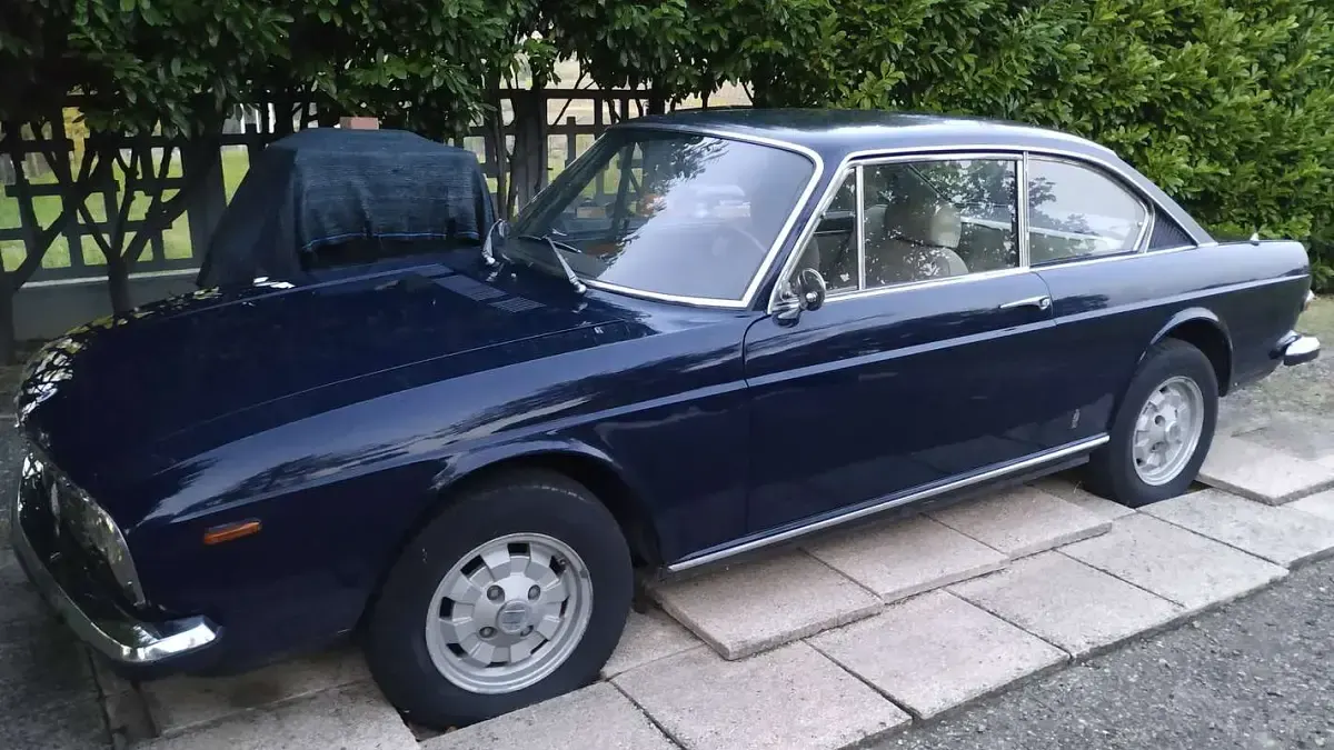 Usata Lancia 2000 116 CV (85 kW) 1971 Blu/azzurro Coupé