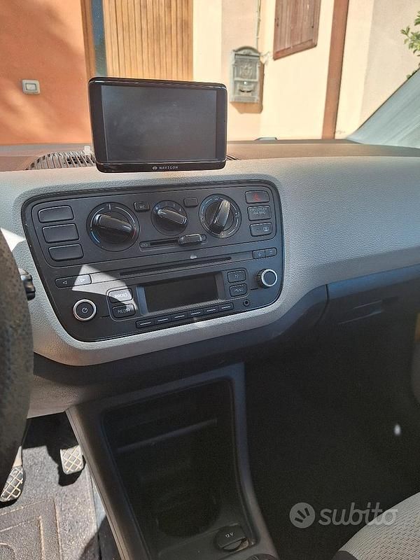 Usata Seat Mii Reference 75 CV (55 kW) 2013 Giallo Utilitaria