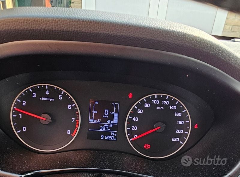 Usata 2019 Hyundai i20 Tre volumi | 10.000 € - Immagine 1/4