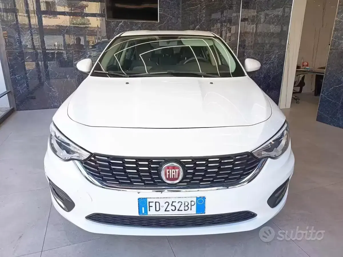 Usata Fiat Tipo Lounge 120 CV (88 kW) 2016 Station wagon