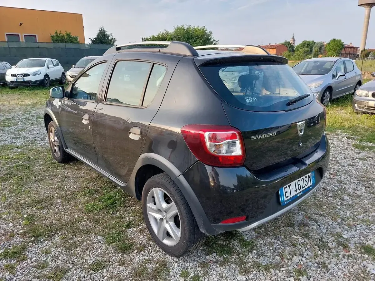 Usata Dacia Sandero Prestige 90 CV (66 kW) 2013 Nero Berlina