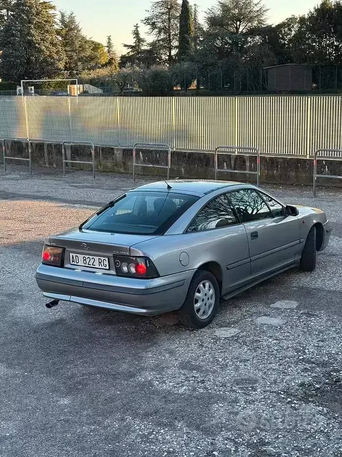 Usata Opel Calibra 116 CV (85 kW) 1995 Grigio Coupé