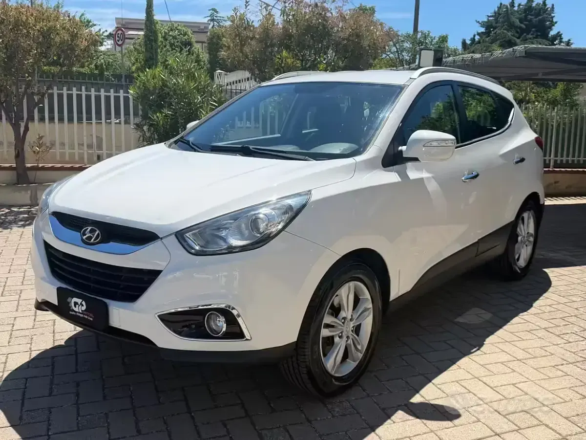 Usata Hyundai ix35 Xpossible 136 CV (100 kW) 2013 Bianco SUV