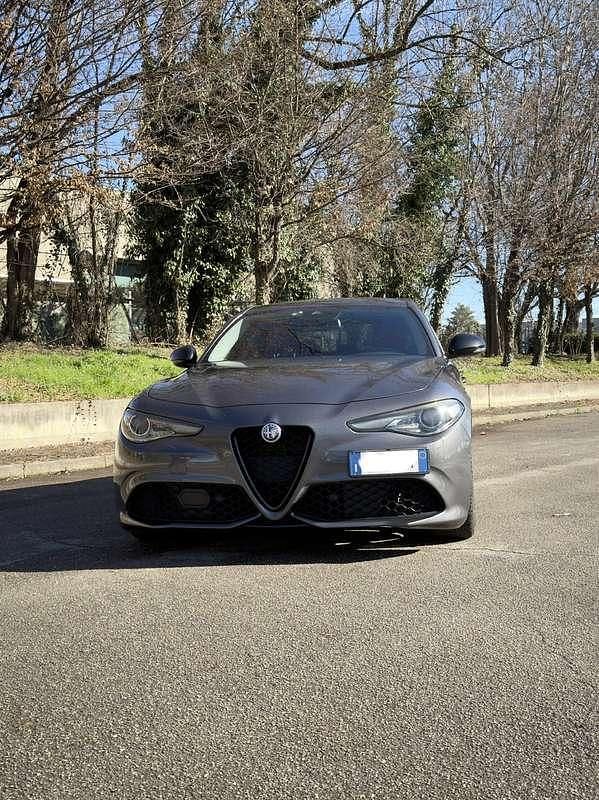 Usata Alfa Romeo Giulia Veloce 190 CV (139 kW) 2020 Grigio Berlina