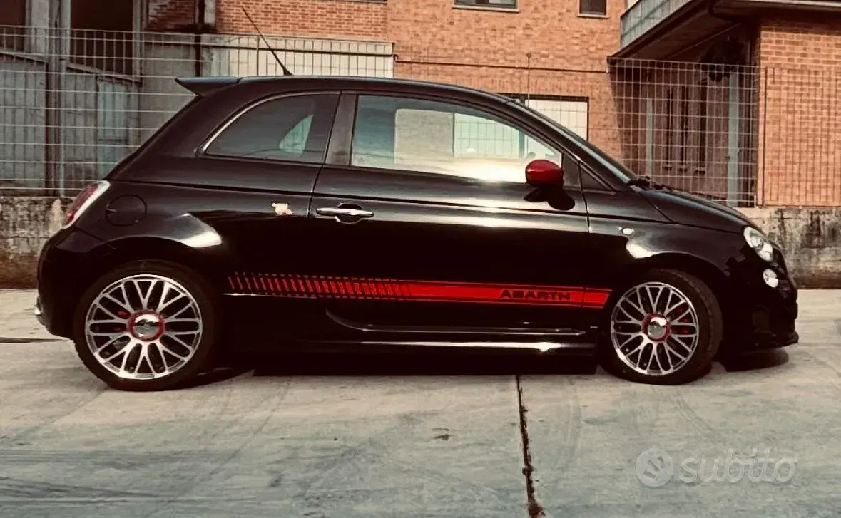 Usata Abarth 500 135 CV (99 kW) 2011 Berlina