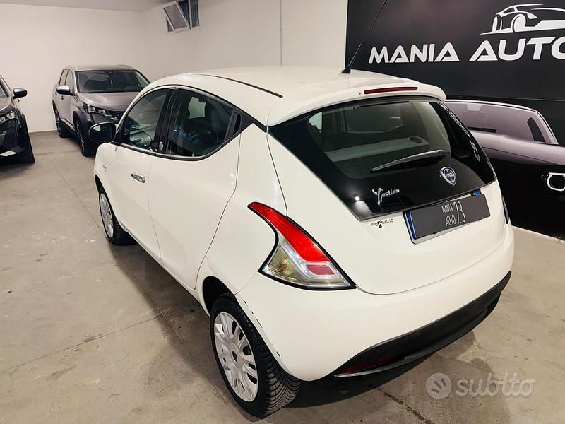 Usata Lancia Ypsilon Gold 80 CV (58 kW) 2014 Nero Utilitaria