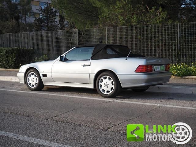 Usata Mercedes SL300 231 CV (169 kW) 1993 Grigio Cabrio