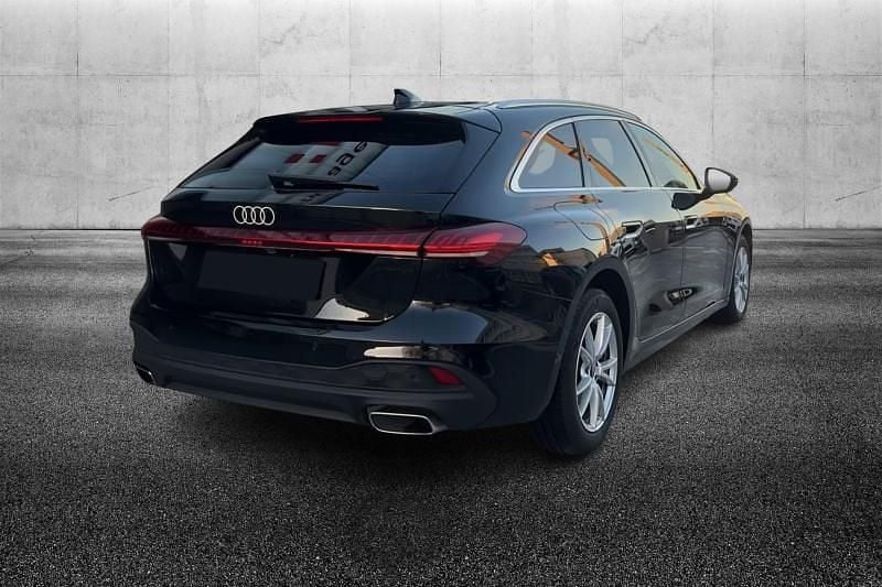Usata Audi A5 Business 150 CV (110 kW) 2025 Nero metallizzato Station wagon