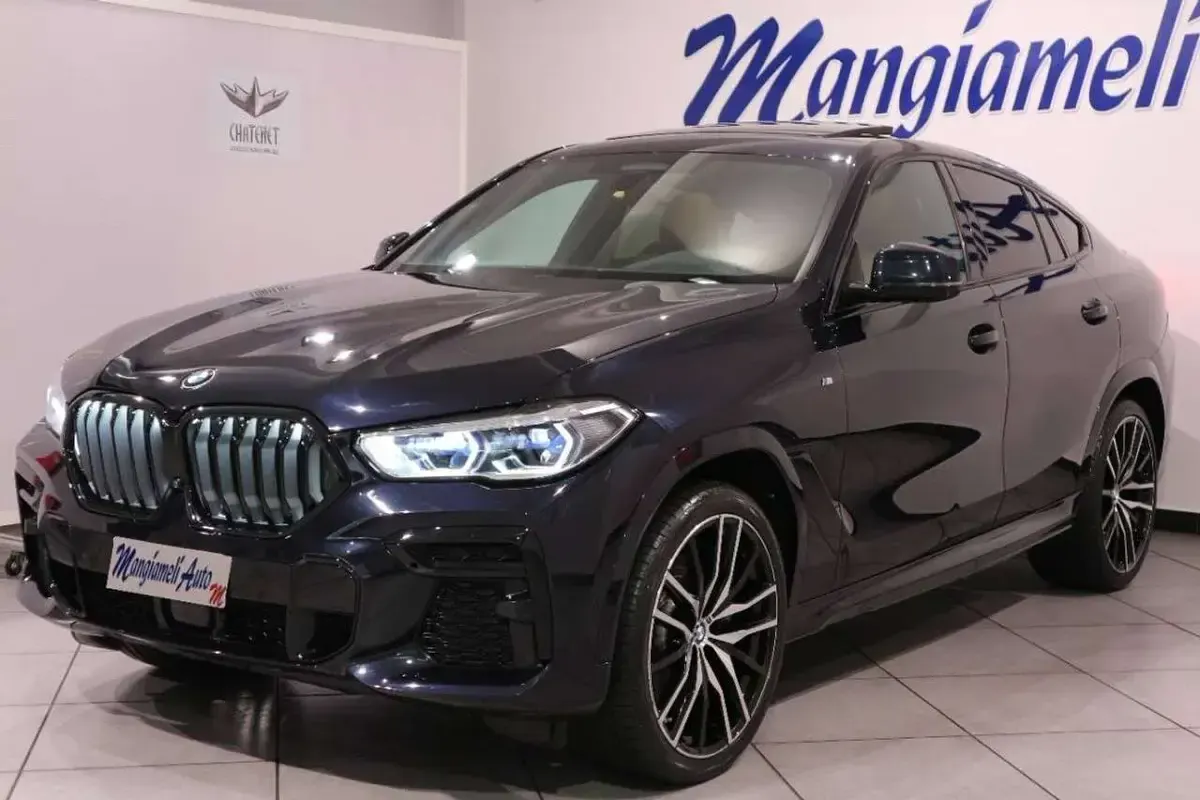 Usata BMW X6 M Sport 333 CV (244 kW) 2022 Blu SUV