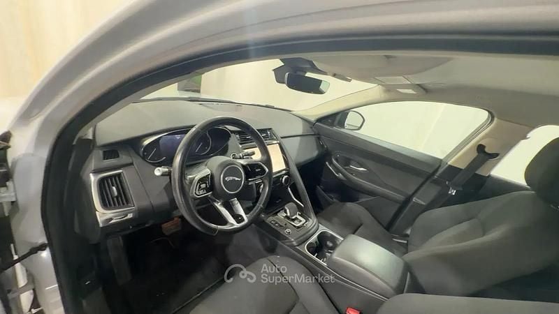 Usata Jaguar E-Pace 163 CV (119 kW) 2021 Bianco SUV