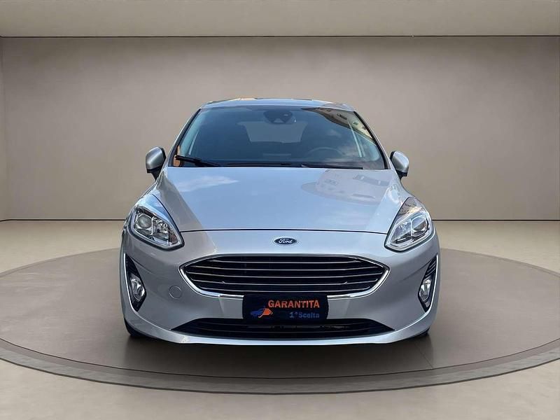 Usata Ford Fiesta 75 CV (55 kW) 2020 Argento Berlina