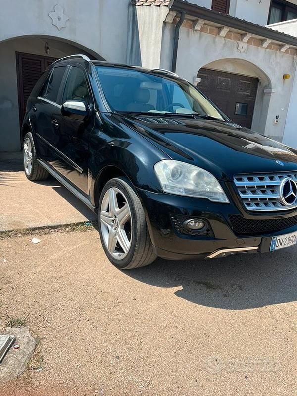 Usata Mercedes ML320 2009 Nero SUV