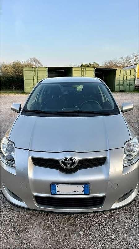 Usata Toyota Auris Sol 90 CV (66 kW) 2007 Utilitaria