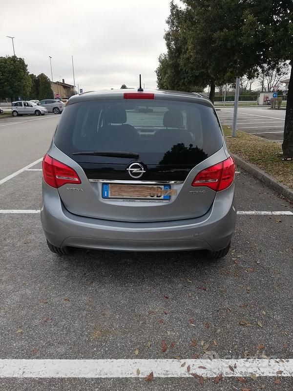 Usata Opel Meriva 120 CV (88 kW) 2012 Monovolume