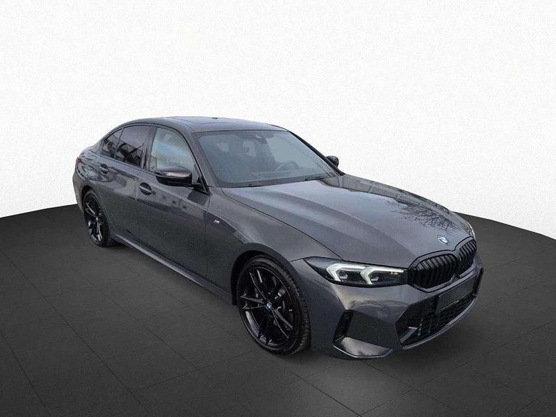 Usata BMW 330 M Sport 245 CV (180 kW) 2024 Grigio dravit Berlina