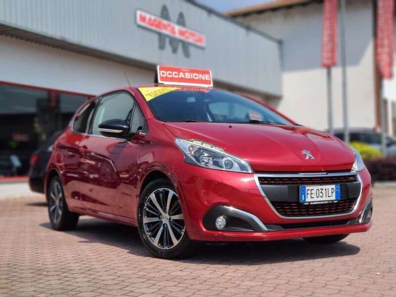 Usata Peugeot 208 GT-line 120 CV (88 kW) 2016 Rosso Utilitaria