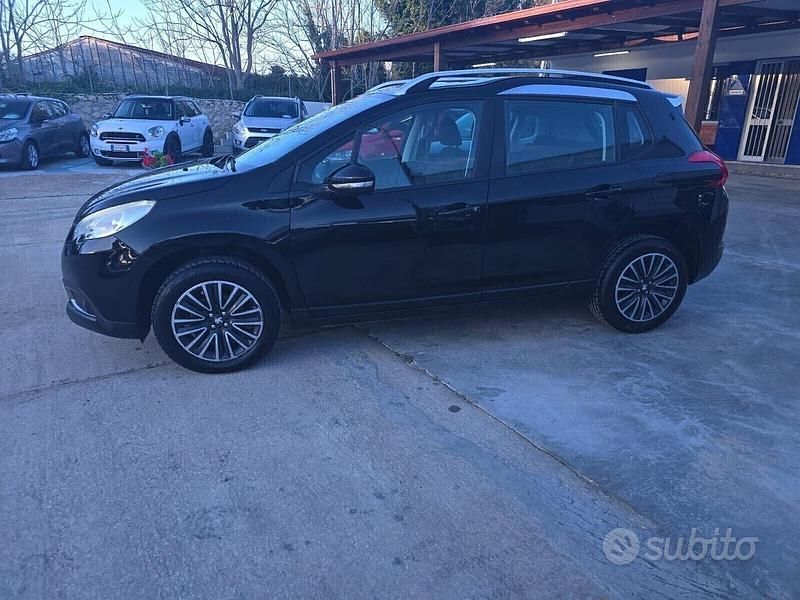 Usata Peugeot 2008 Active 68 CV (50 kW) 2014 Nero SUV
