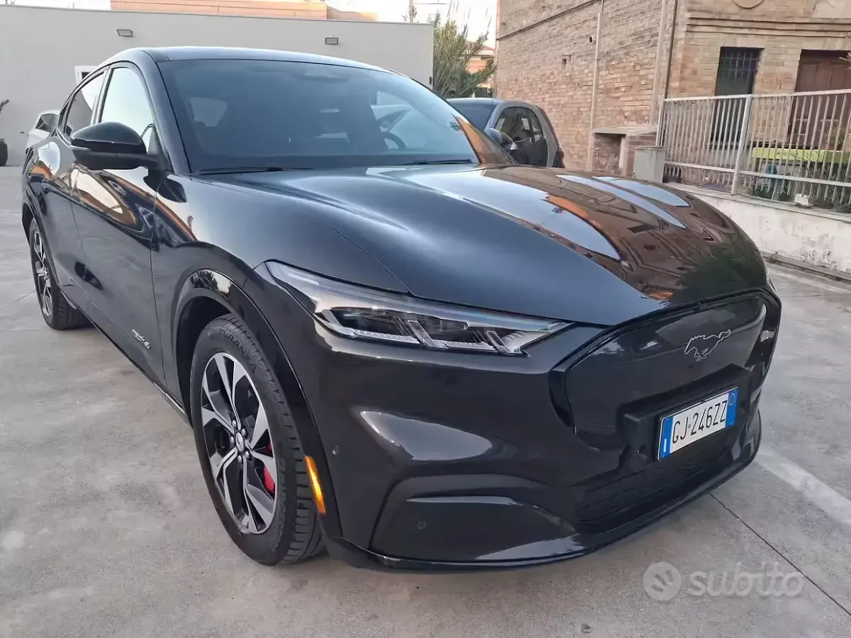 Usata Ford Mustang Mach-E Extended Range 124 kW (169 CV) 2022 Grigio SUV