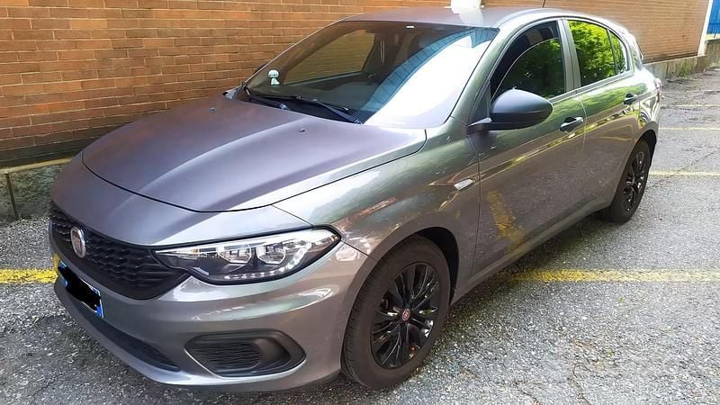 Usata Fiat Tipo 95 CV (69 kW) 2020 Grigio Berlina